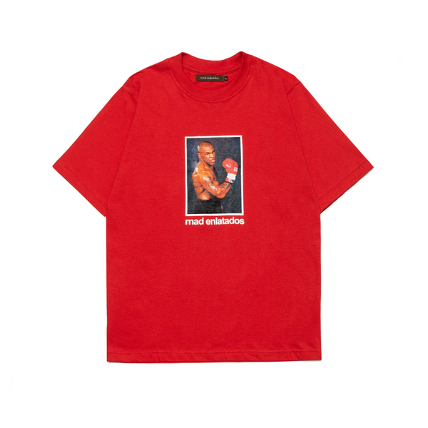 Mad Enlatados - Camiseta 'Mão Tyson' Red
